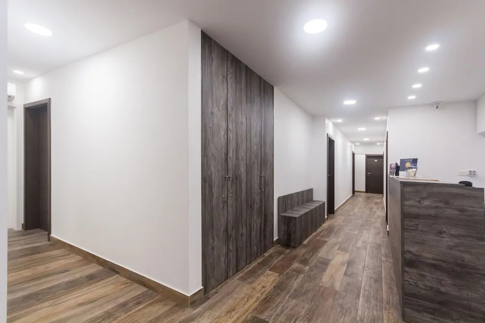 Apinelo Hostel & Apartments