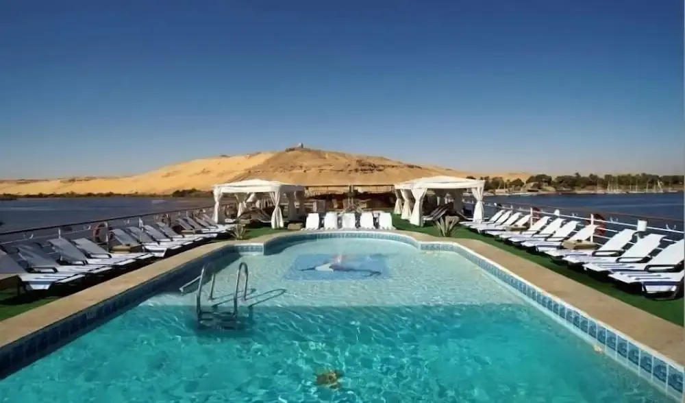 4 Days 3 Nights Nile Cruise Trip from Aswan to Luxor Every Monday, Wednesday and Friday with Guided Tours