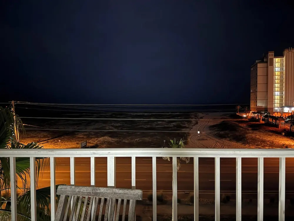 Direct Gulf Front Condo with Resort Pools with Hot Tubs - Steps to Beach