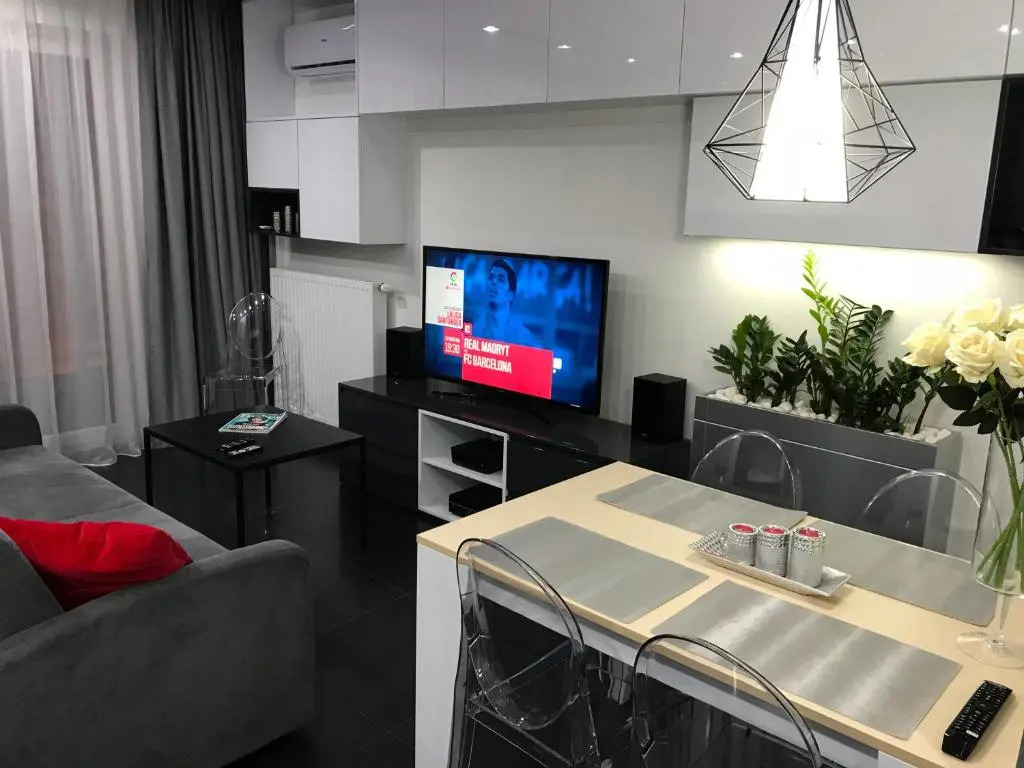 Luxury Apartment - 3 lakes