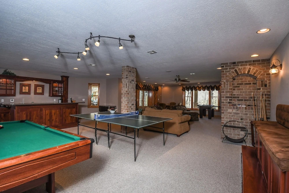 The West Wing 5 Bedroom House