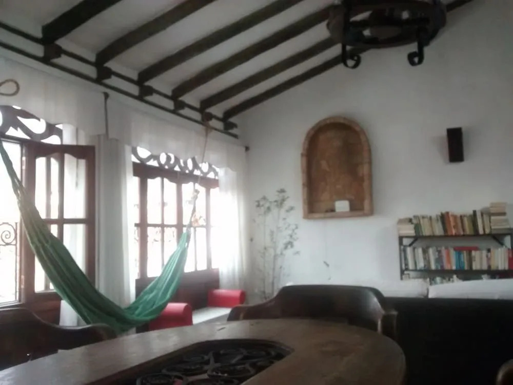 TinVa Hostal - Hostel