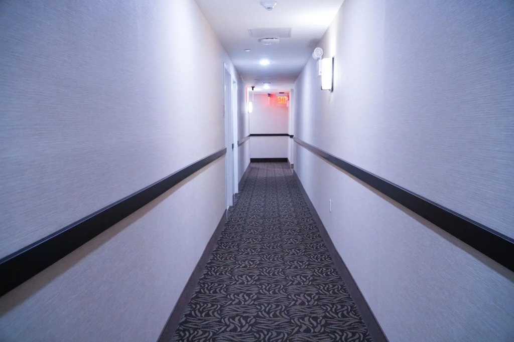 Hotel Mint JFK Airport
