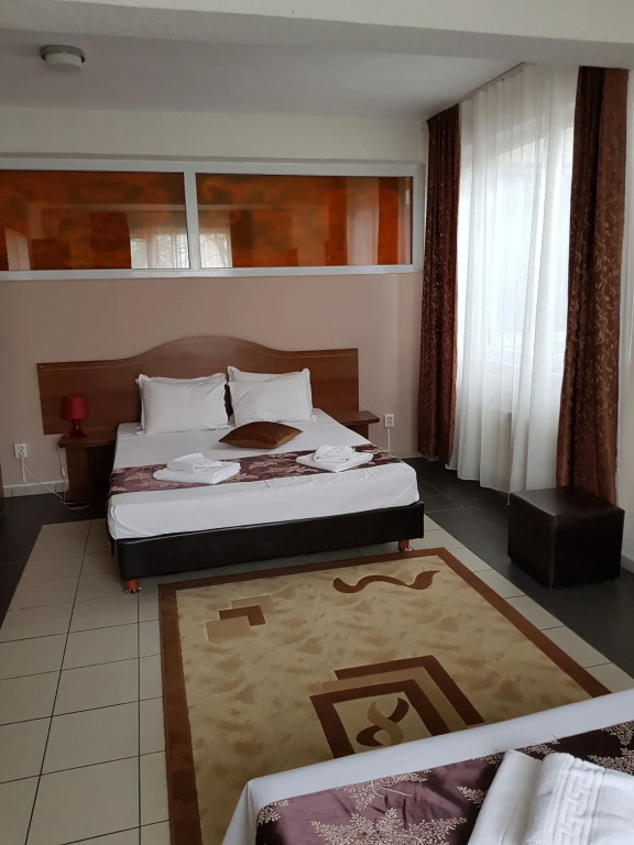 Hotel Tranzzit