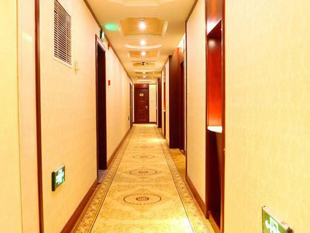 Vienna Hotel Hongqiao Airport Wanda Plaza