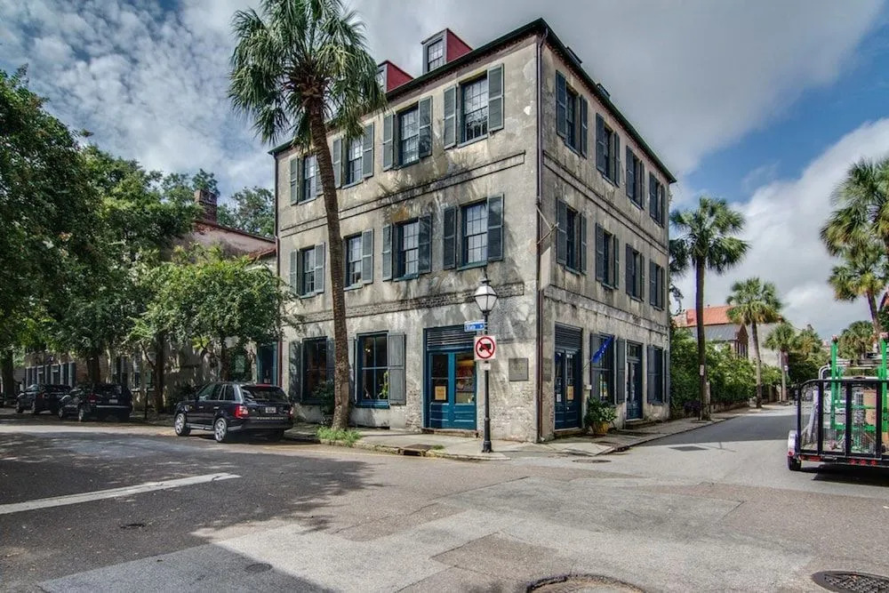 27 State Street