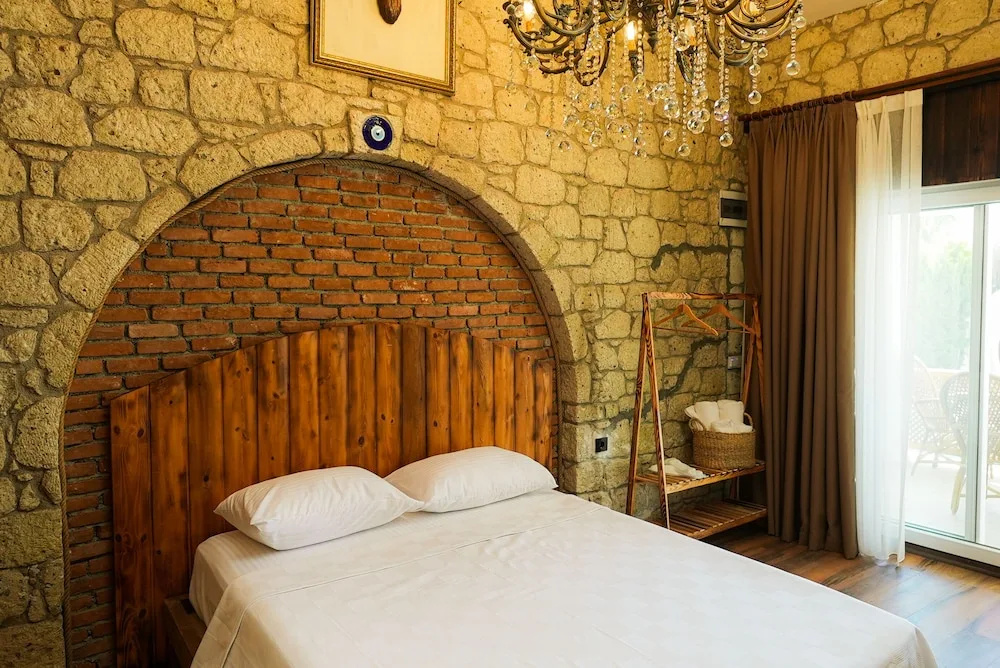 NURİYE ALACATI