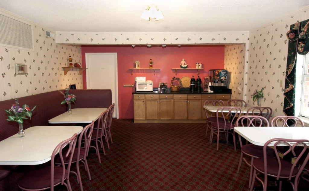Durham Skyland Magnuson Hotel