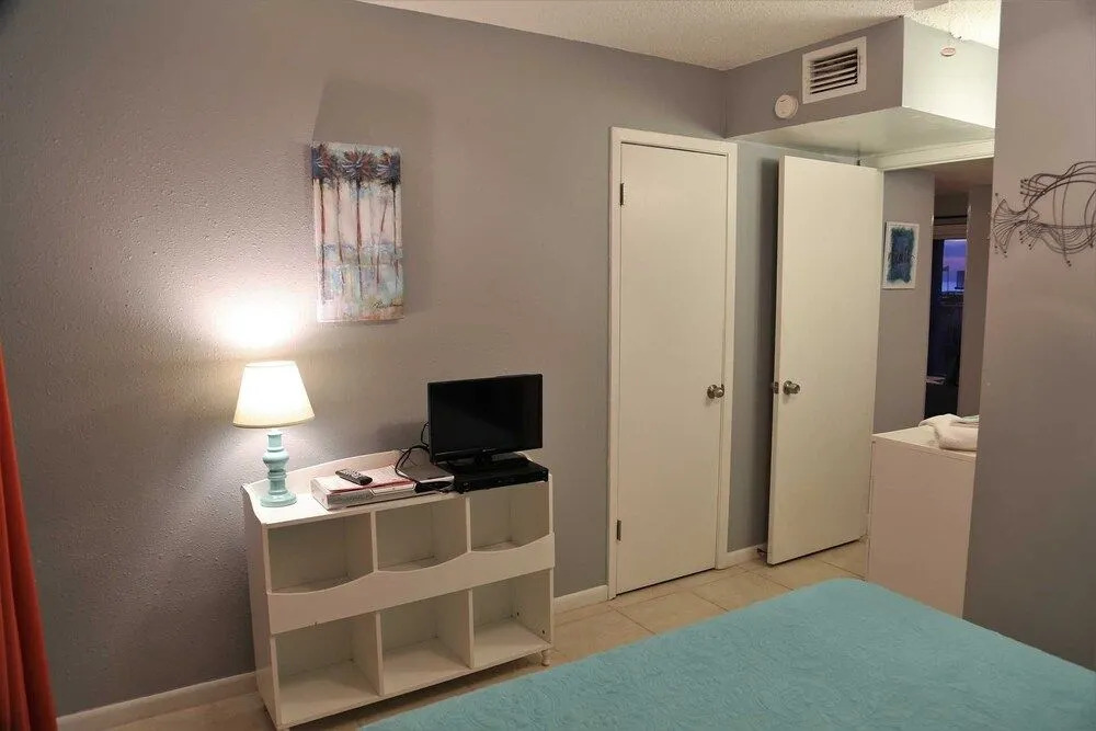 Harbor House B17 2 Bedrooms 2 Bathrooms Condo