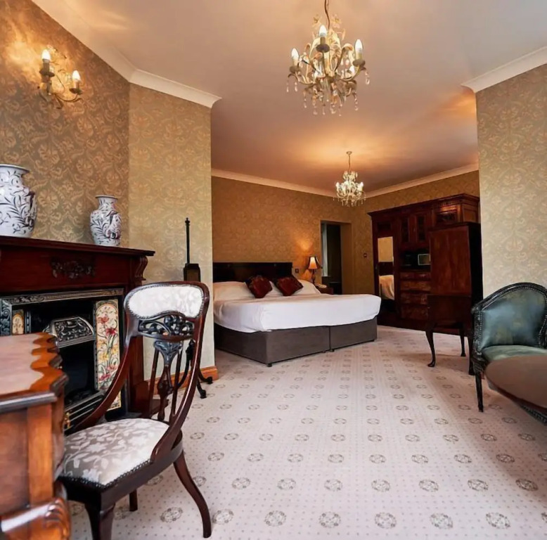 Seaview House Hotel