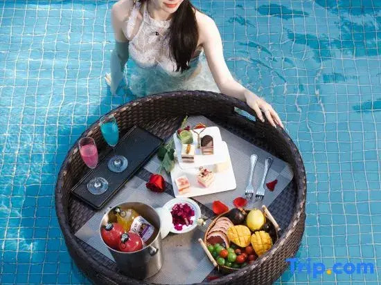 Qinman Resort & Hot Spring (South Gate Location, Huangshan Scenic Area)