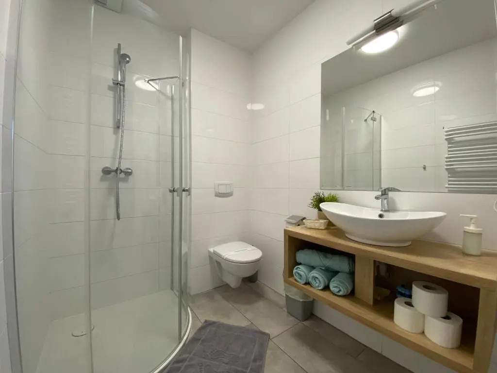 Apartamenty Bałtyckie - Grand Baltic - WIFI, Klimatyzacja, Sala Zabaw, Taras wypoczynkowy, centrum Ustki