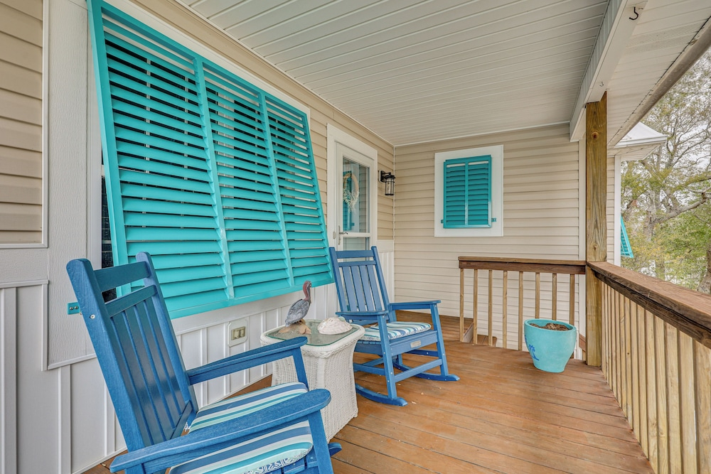 Walk to Beach & Parks! Coastal Haven in Oak Island