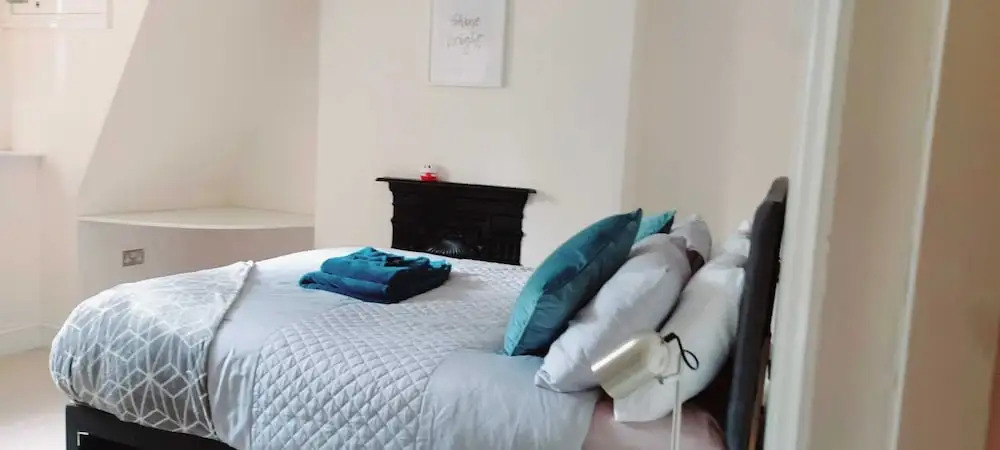 Monthly, Short, Stays 2-bed Apartment in Reading