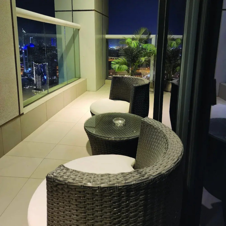 Quill Residence One Bedroom Apartment Burj Khalifa View