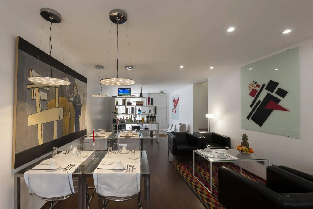 Fine Arts Studios by Olala Homes