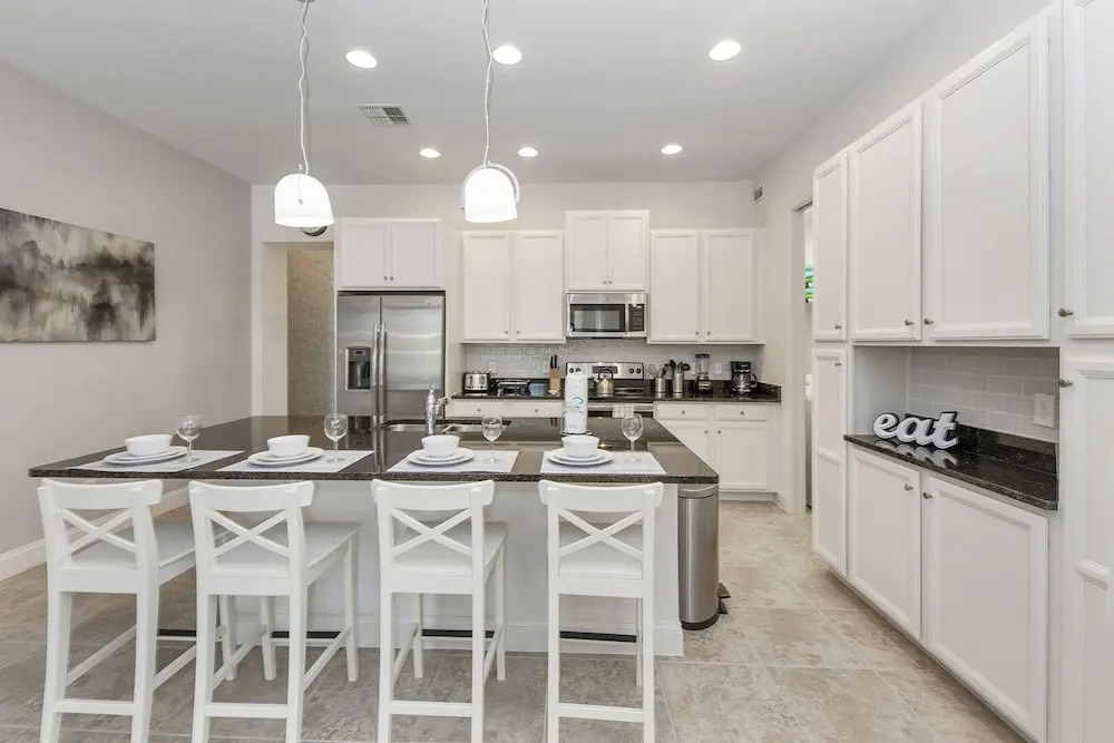 Amazing New 5 Bedroom 4.5 Bathroom Townhome with Private Pool
