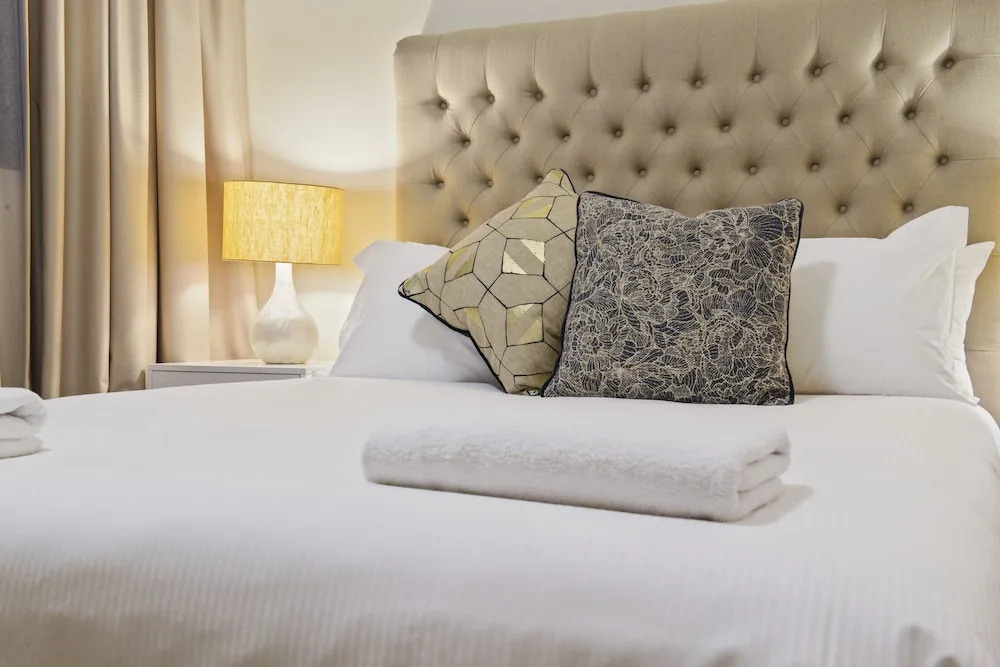 HomeHotel-Luxurious next to Shopping