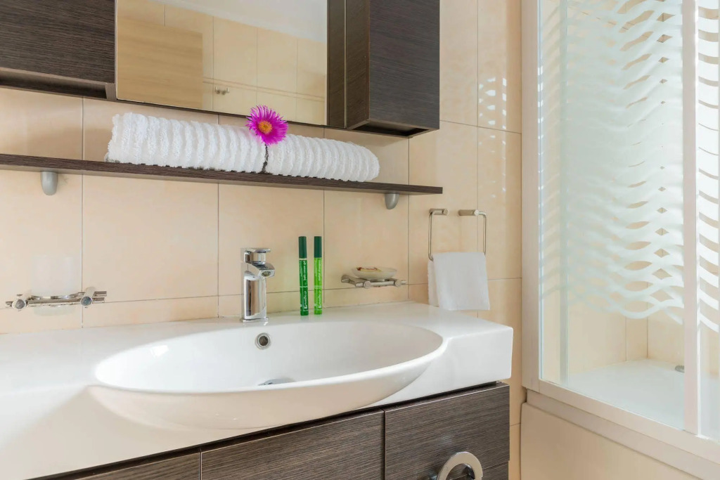 Ai Yannis Suites and Apartments Hotel