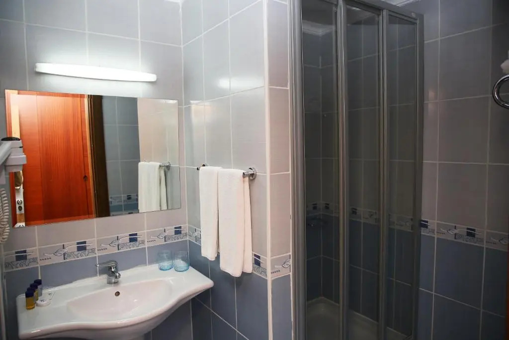 West Davraz Hotel