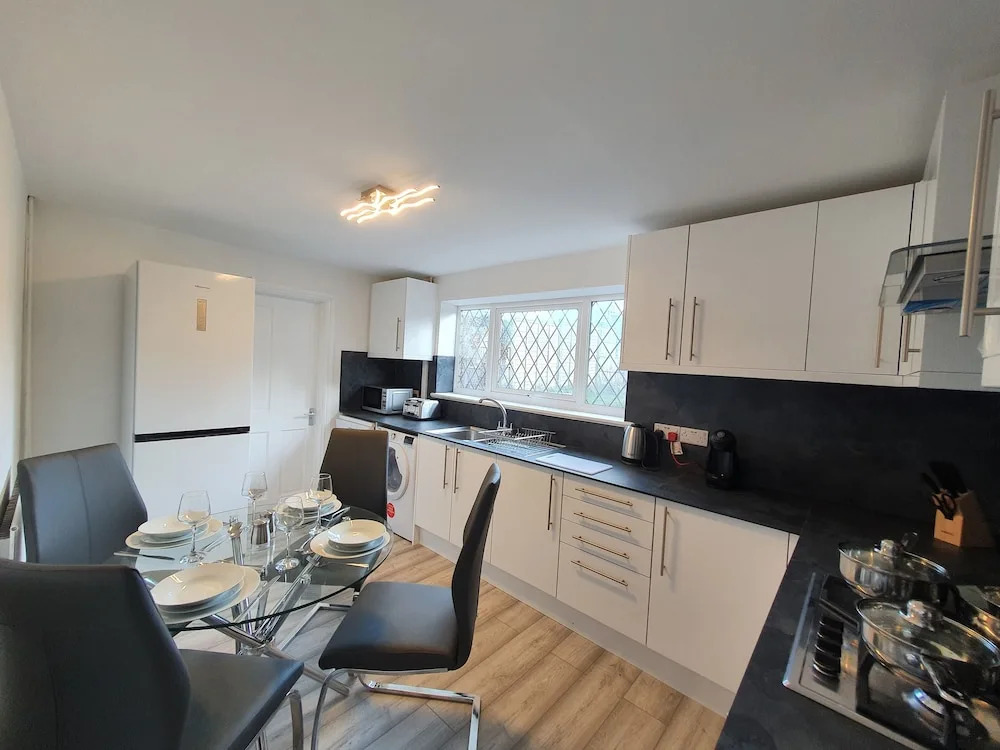Stylish Modern House in Leamington Spa