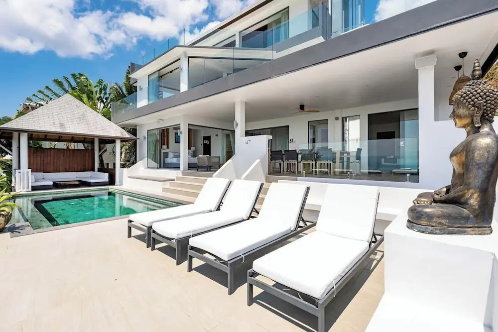 Serene Escape Balcony Villa in Chaweng KBR20