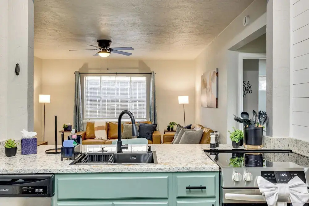 4 Mi to Fort Sill: Modern Home w/ Private Yard