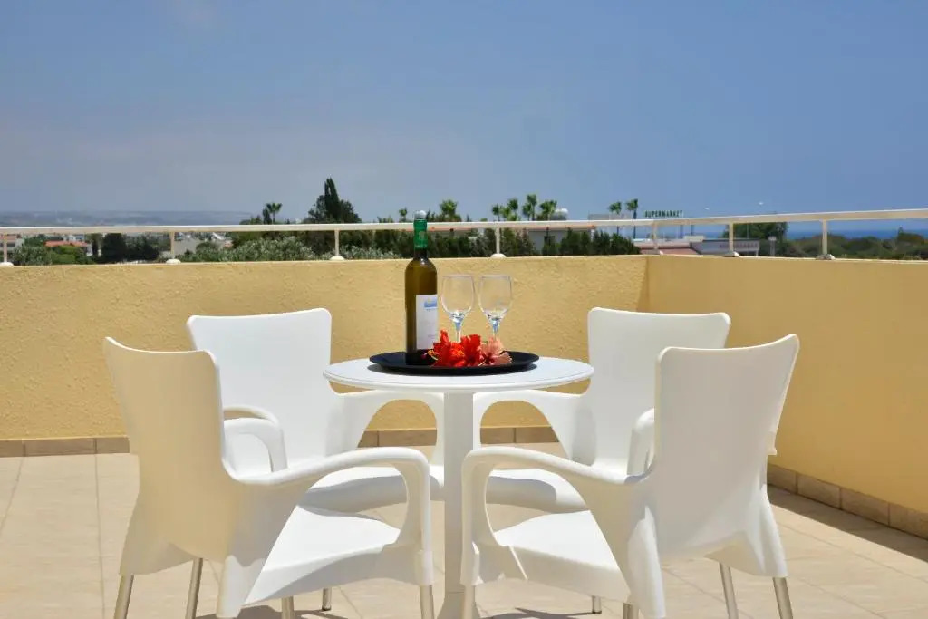 Makronisos Holiday Village
