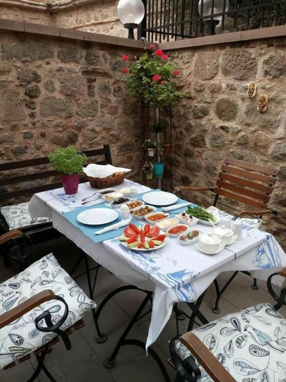 Aristonicus Boutique Hotel