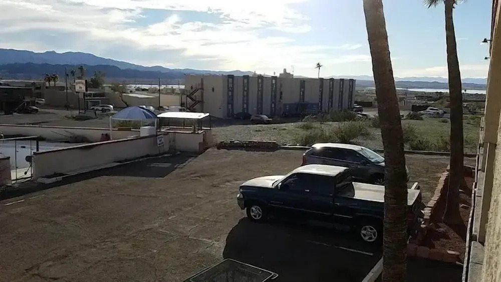 Motel 6 - Lakeview
