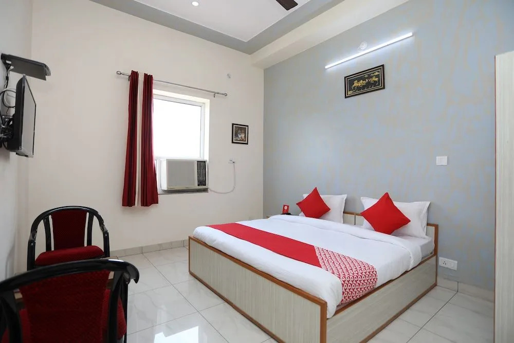Oyo 17291 Shree Ram Palace