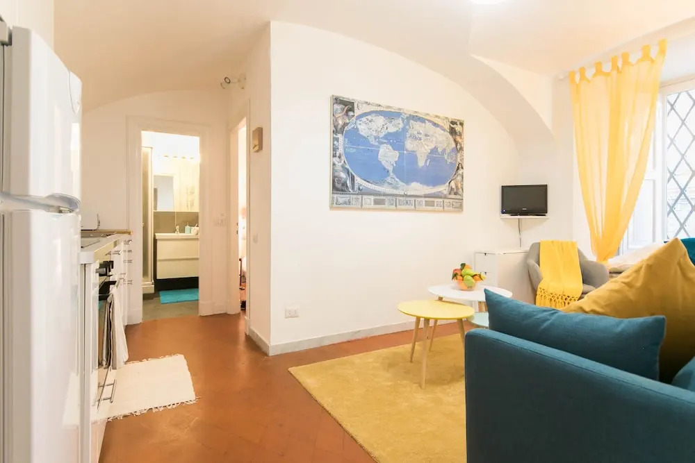 Majestic 1BR / 2BR Suites Next To Colosseum at Piazza Venezia
