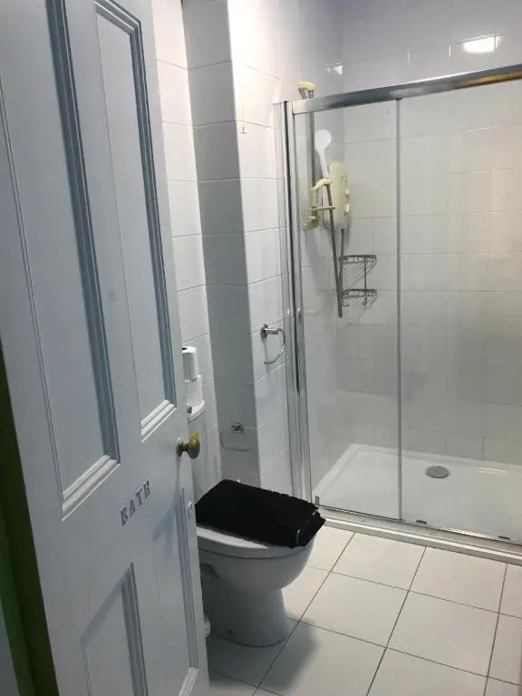 Crescent Close