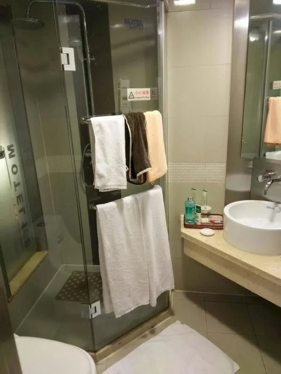 Motel168 Harbin Dongdazhi Street Branch