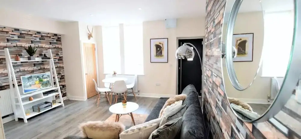 The Old Bank - Your Apartment