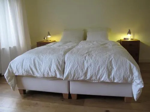 Bed and Breakfast Allure