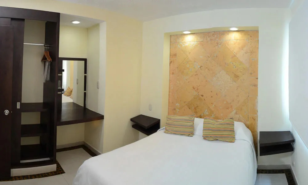 Angeles Suites & Hotel