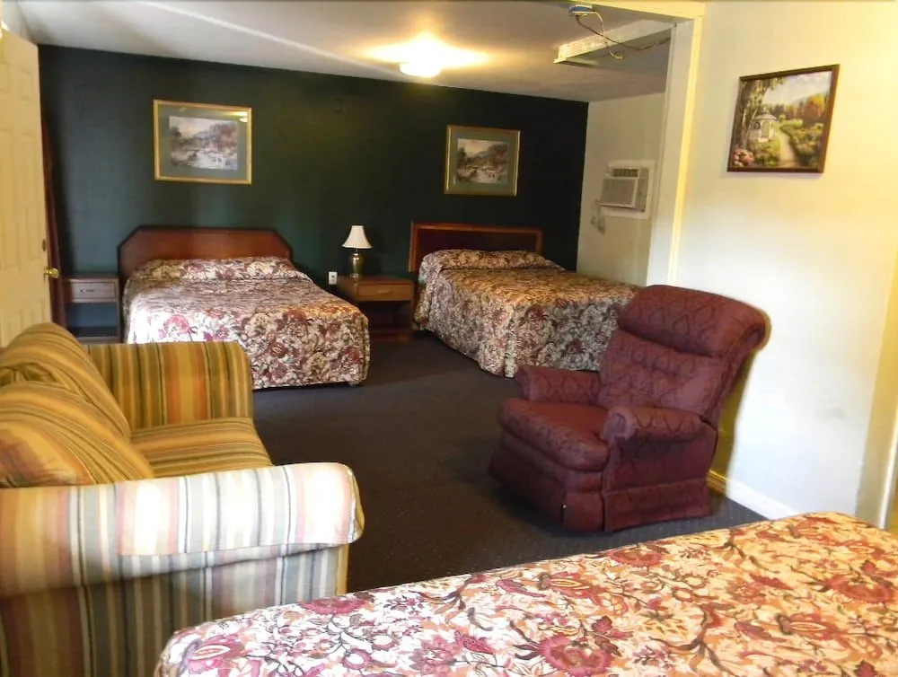 Little Shamrock Motel A1