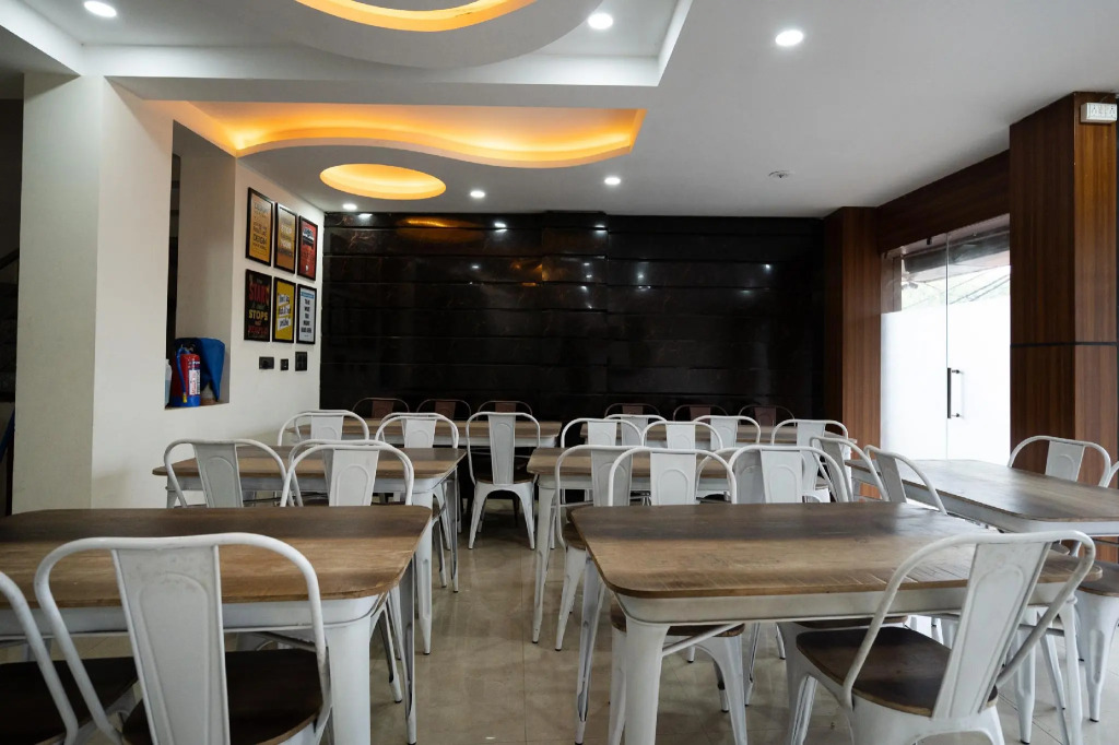 Capital O 75020 Noida Stay 62
