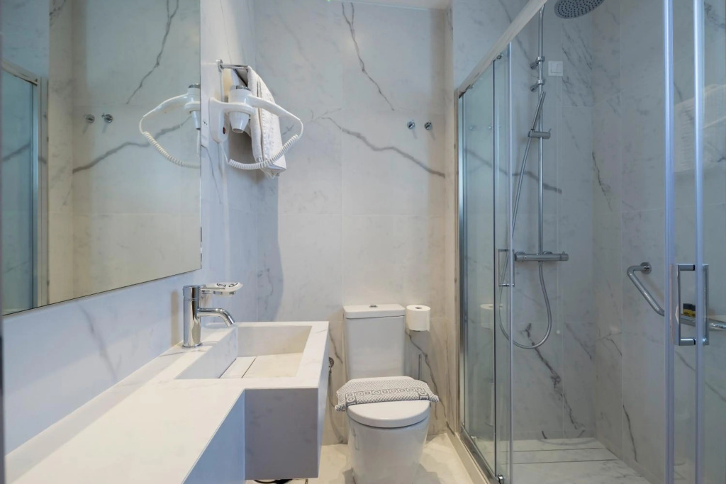 Athos Hotel