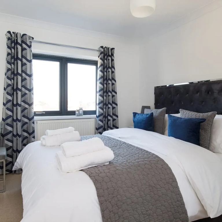 The Sea House - Ultimate Seafront Living & Sunsets