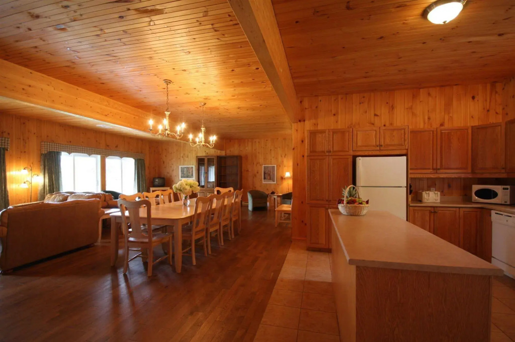 Auberge du Lac-à-lEau-Claire