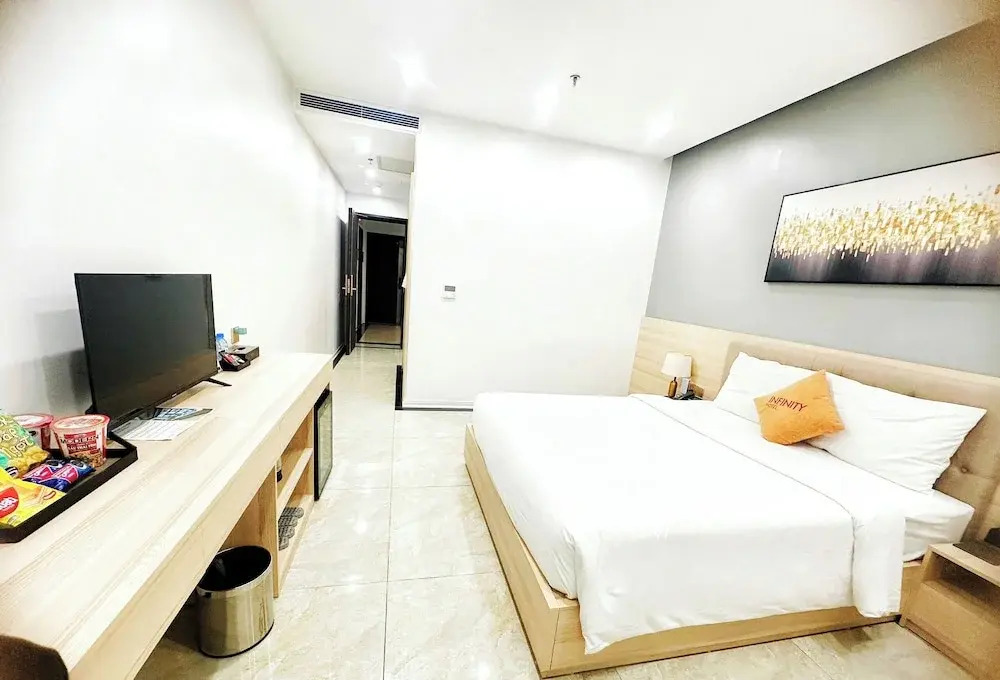 Infinity Hotel