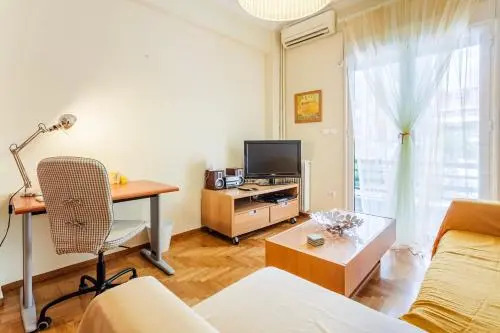 Athens Strawberry Studio - Cosy City Nest