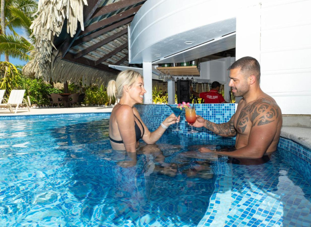 Club Raro Resort