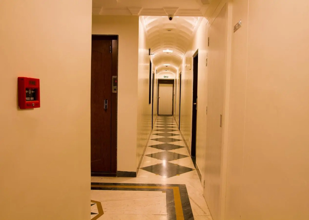 7 Apple Hotel Pimpri Pune