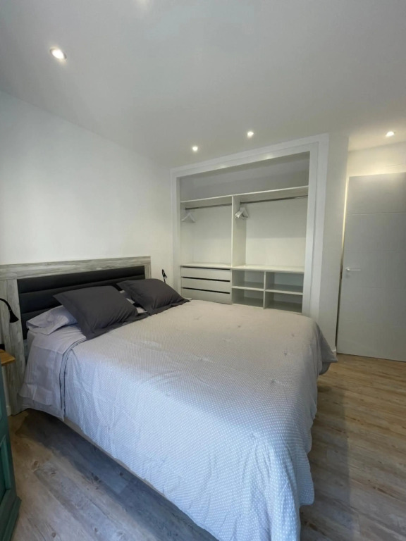 Modern apartment in the heart of Old Town Girona