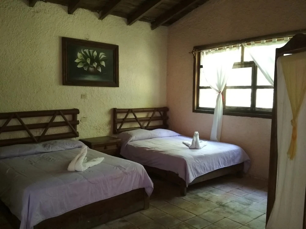 Hotel & Cabañas amara Café