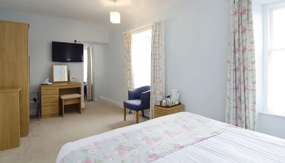 The Kings Arms Hotel