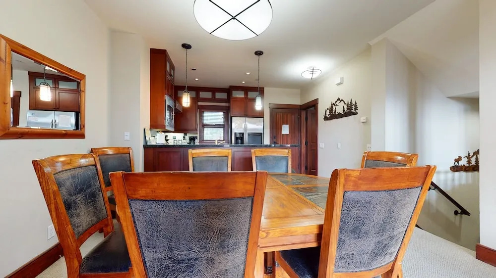 Juniper Crest 6 3 Bedroom Townhouse by RedAwning